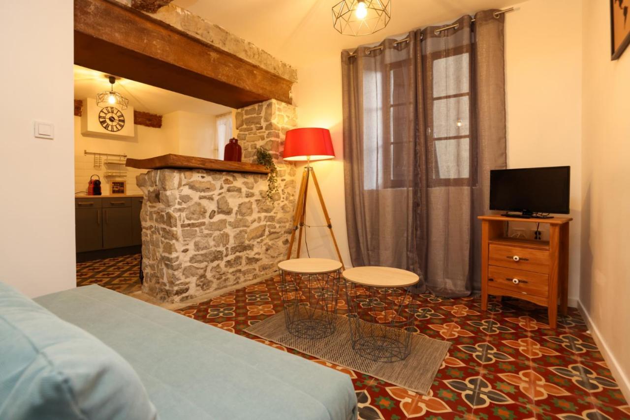Du Charme Medieval Conciergeriedamecarcas Apartment *